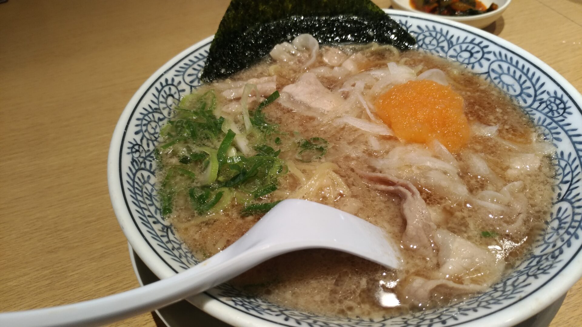 丸源ラーメン 熟成醤油肉そば