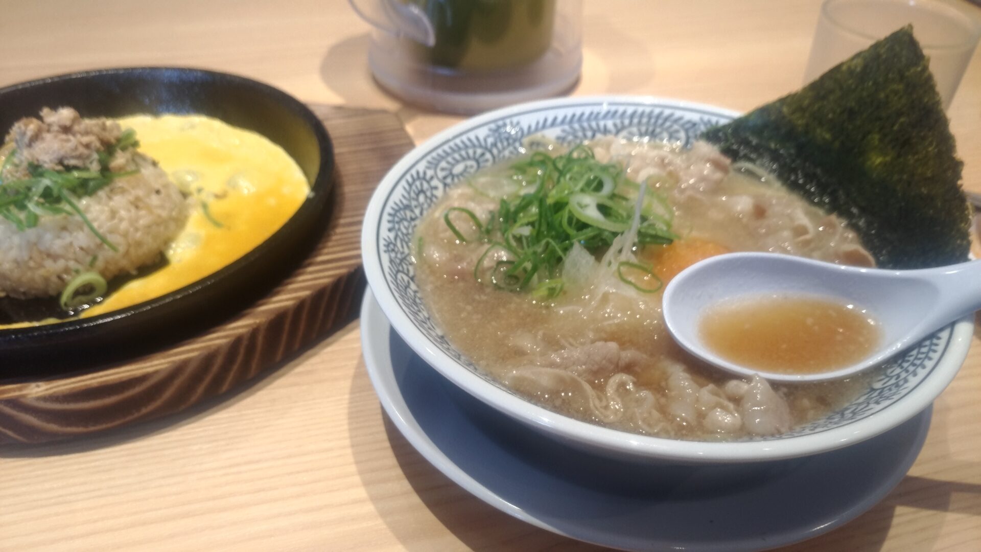 丸源ラーメンの肉そばセット