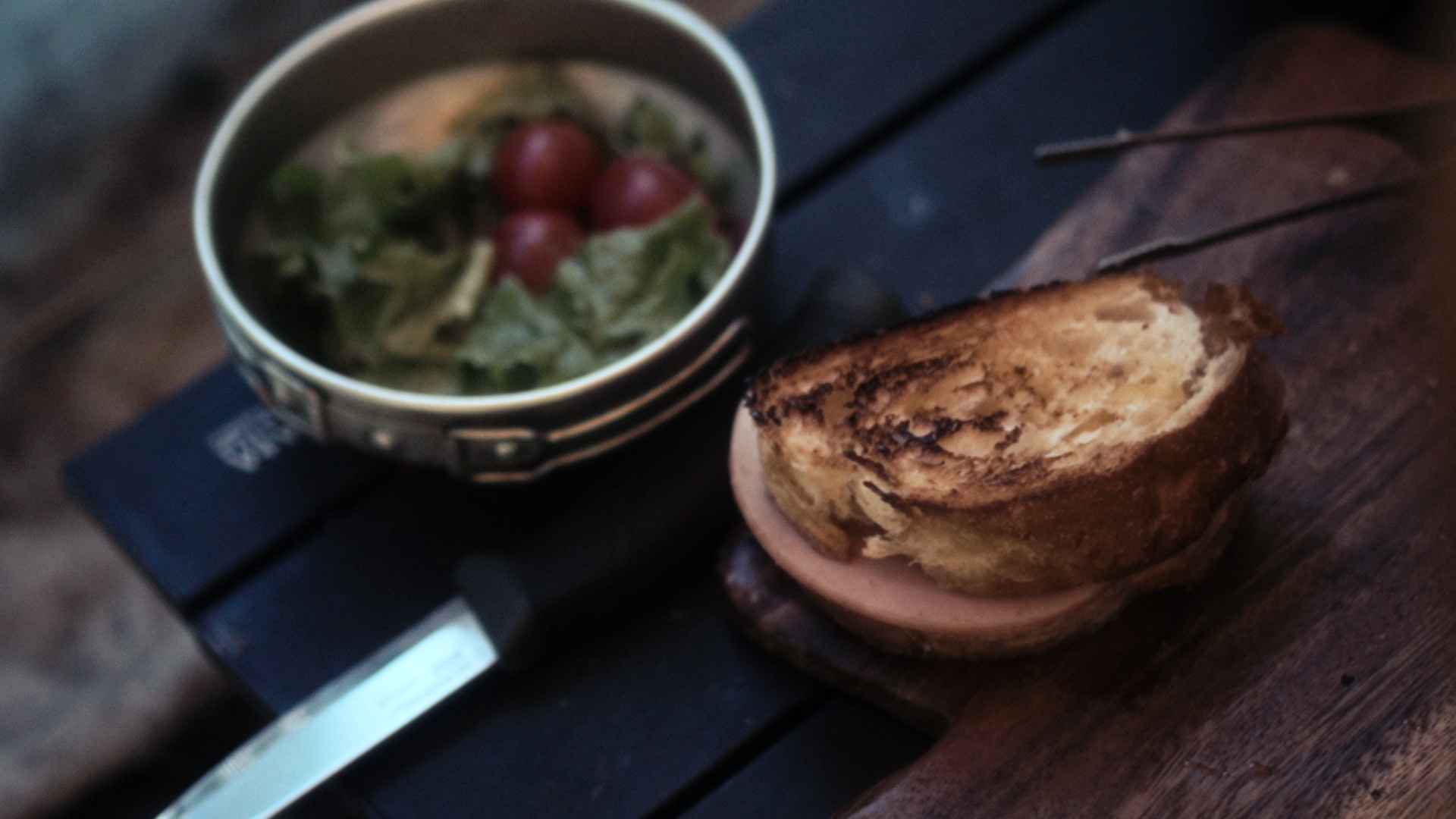 キャンプの朝食とモーニングコーヒー